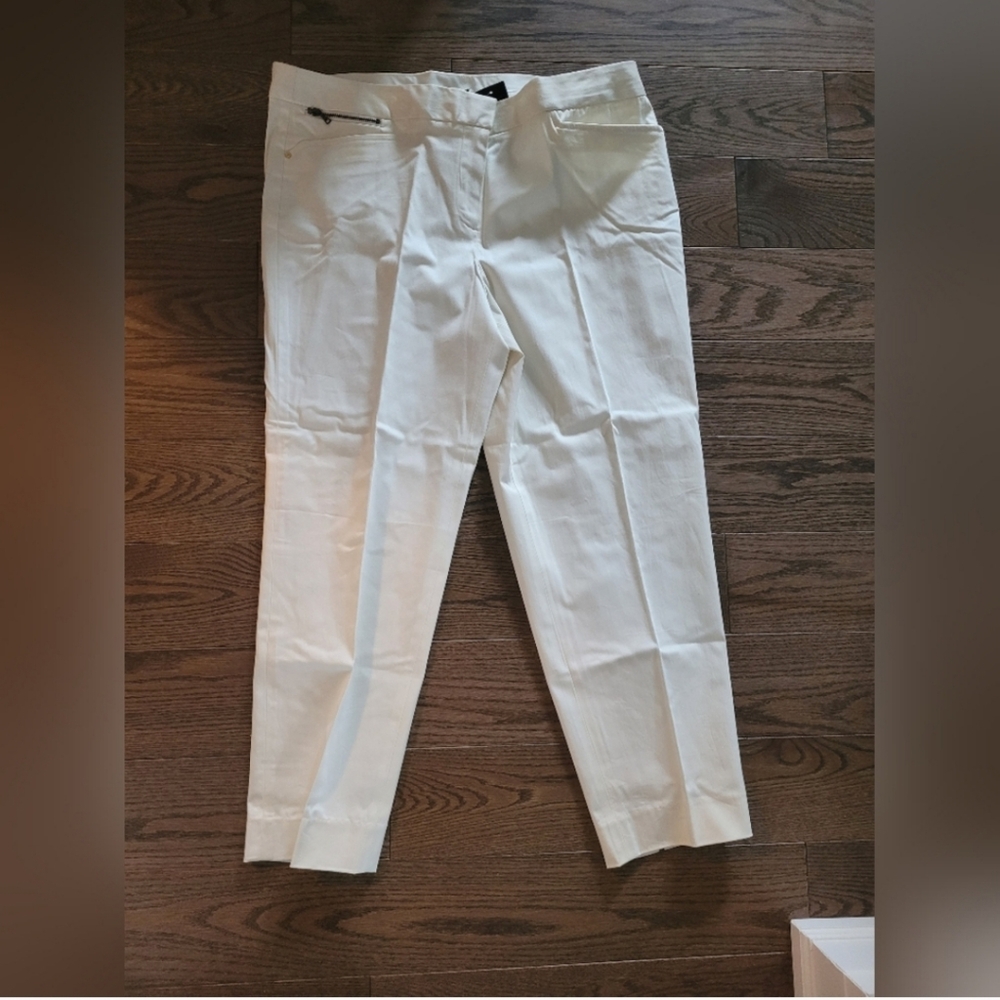 2 for $50 - Jones New York Women’s Size US 16 Casual Cream Stretch Ankle Pants